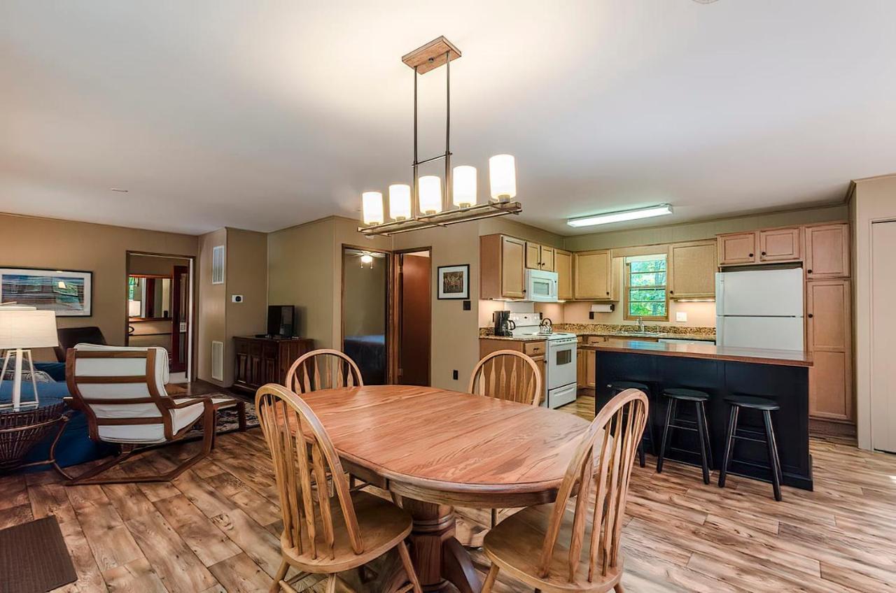 Secluded Oasis W Hot Tub, Screened-In Porch, Wifi! Berkeley Springs Luaran gambar
