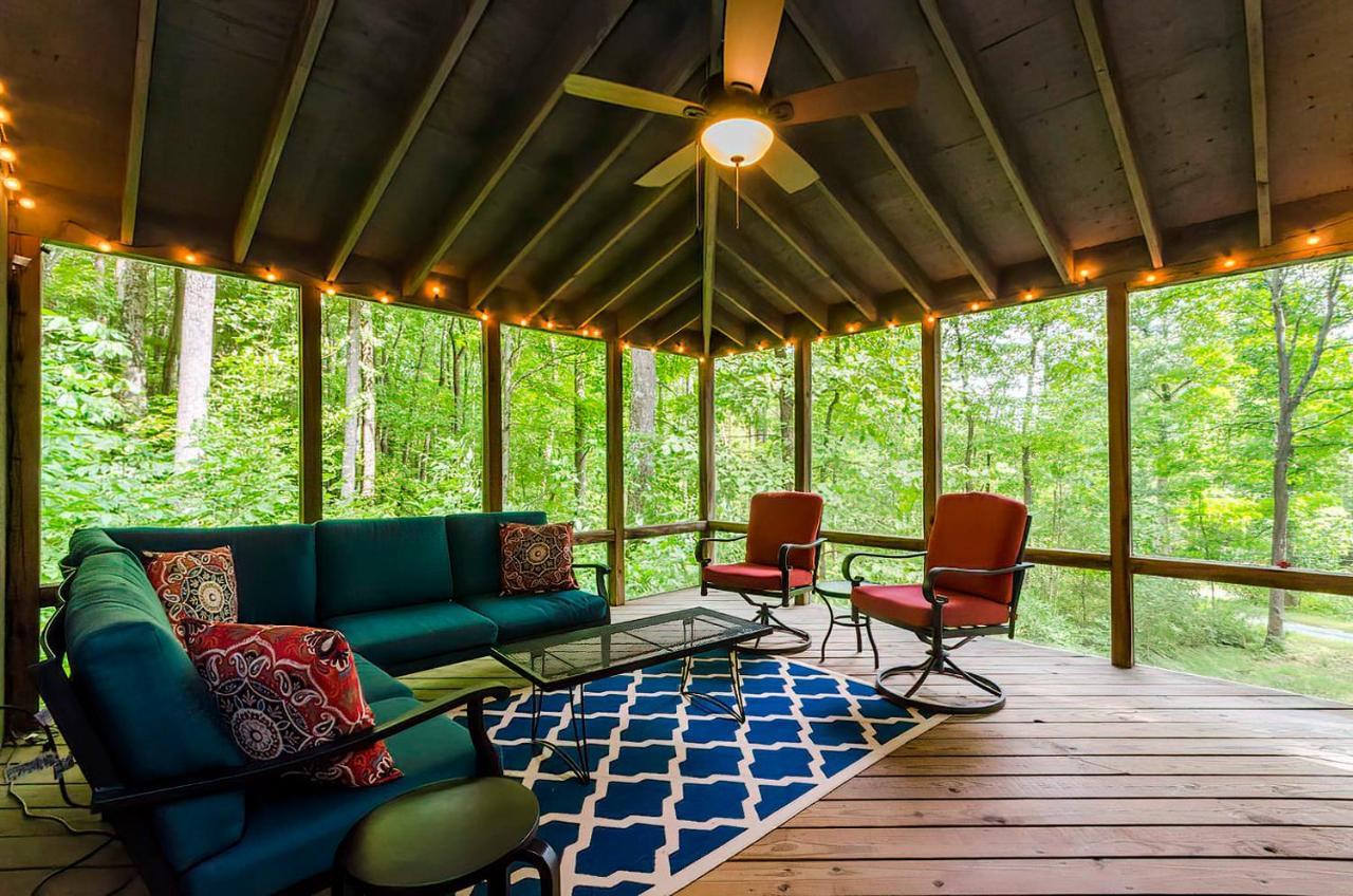 Secluded Oasis W Hot Tub, Screened-In Porch, Wifi! Berkeley Springs Luaran gambar