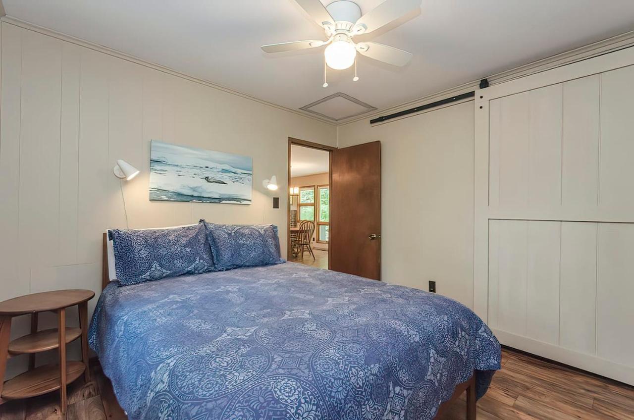 Secluded Oasis W Hot Tub, Screened-In Porch, Wifi! Berkeley Springs Luaran gambar