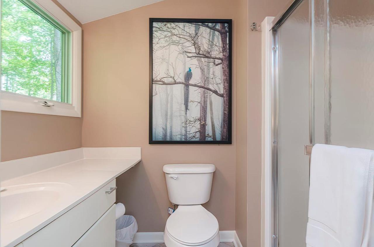 Secluded Oasis W Hot Tub, Screened-In Porch, Wifi! Berkeley Springs Luaran gambar